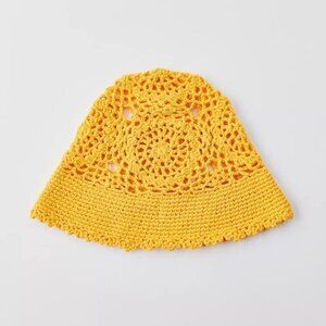 NWT Urban Outfitters Lia Hand Crochet Yellow Bucket Hat